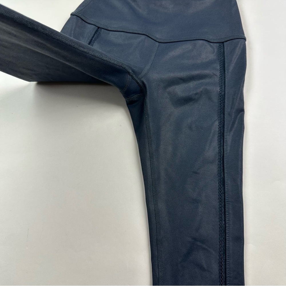 Beyond Yoga Navy Ride It High Matte Pearlized Athletic Legging Size XS - Picture 6 of 11